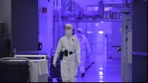 Intel is accelerating its shift to 7nm/5nm to compete with TSMC and AMD