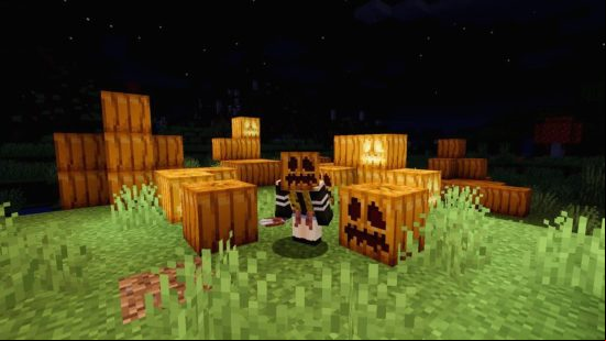 Minecraft pumpkin carving helmet: a player is surrounded my pumpkins