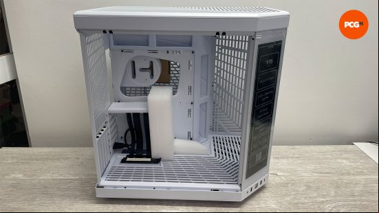 Hyte H70 Touch review 05