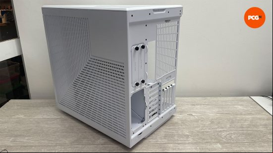Hyte H70 Touch review 08