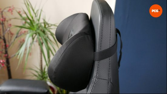 ThunderX3 Core Modern review 10 head rest