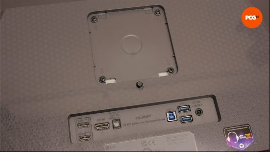 LG 27GR95QE review 08