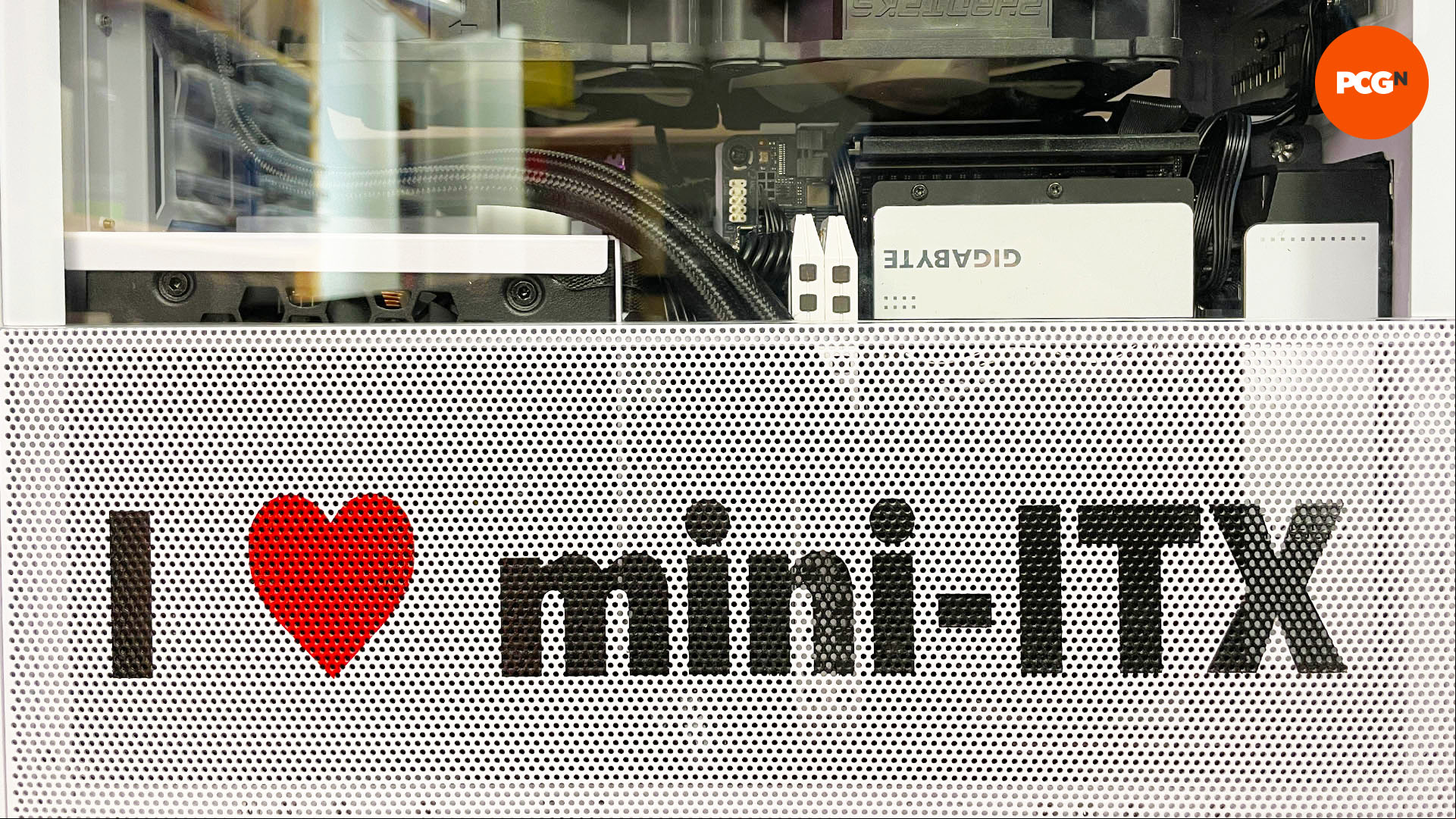 How to make a PC case spray paint stencil: Finished mini-ITX gaming PC