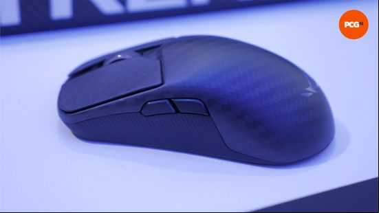 asus rog harpe ace extreme 02