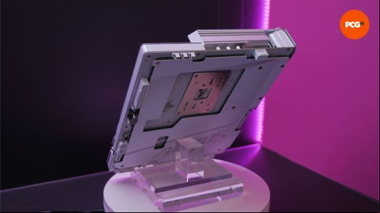 gigabyte computex 06 aorus b650e stealth ice back