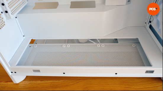 NZXT H7 Flow RGB 2024 review: Base fan mounts