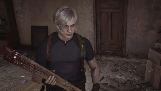 Leon Kennedy takes the place of James Sunderland in Play As RE4R Leon, one of the best Silent Hill 2 mods.