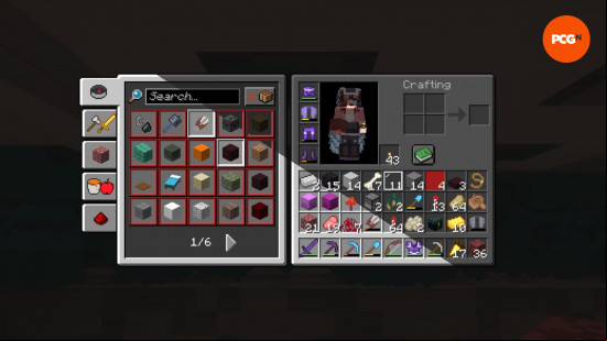 A split image shows the difference to the UI with the Minecraft texture pack Default Dark Mode installed.