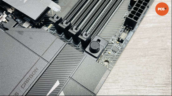 MSI MPG X870E Carbon WiFi review: Graphics card release button.